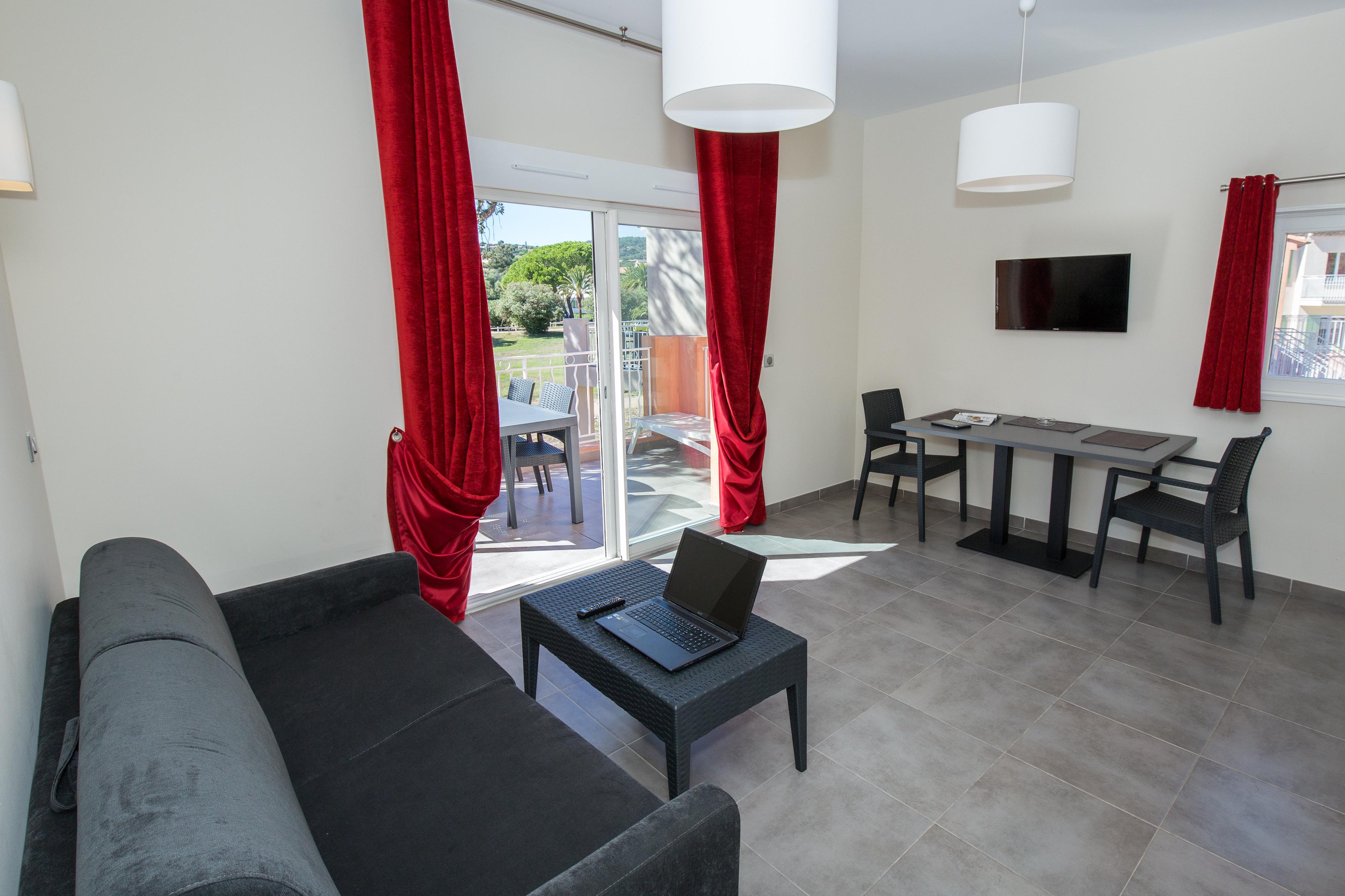 Sowell Residences Les Perles Du Golfe De Saint-Tropez Grimaud Exterior foto